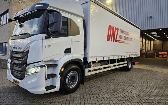 DNZ Koeriers Fleet Expansion: Introducing the Powerful IVECO S-Way for Seamless Logistics Solutions!